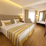 Hotel Cinquentenario & Conference Center