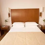 Cinquentenario & Conference Center Hotel