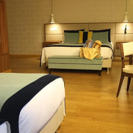 Cinquentenario & Conference Center 4* פאטימה