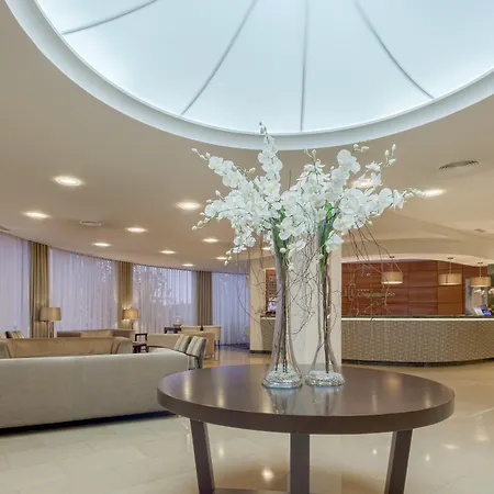 מלון Cinquentenario & Conference Center פאטימה