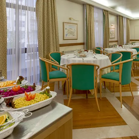 Cinquentenario & Conference Center פאטימה