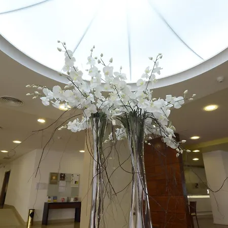 Hotell Cinquentenario & Conference Center 4*