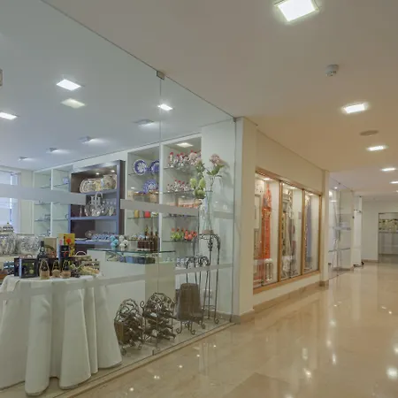 فندق Cinquentenario & Conference Center