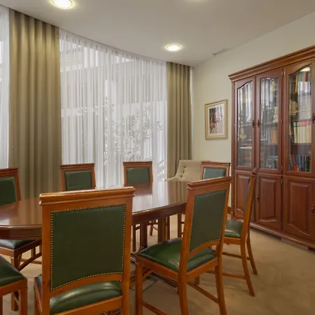 Hotell Cinquentenario & Conference Center 4*