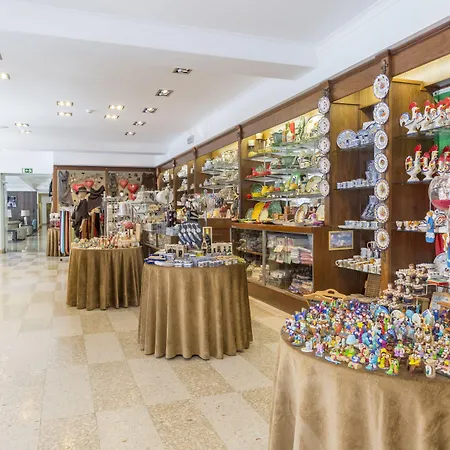 Cinquentenario & Conference Center Hotel