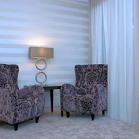 Cinquentenario & Conference Center فندق 4*