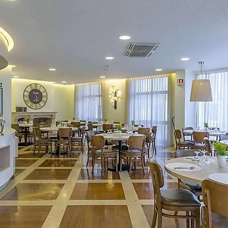 Cinquentenario & Conference Center 4* Фатима
