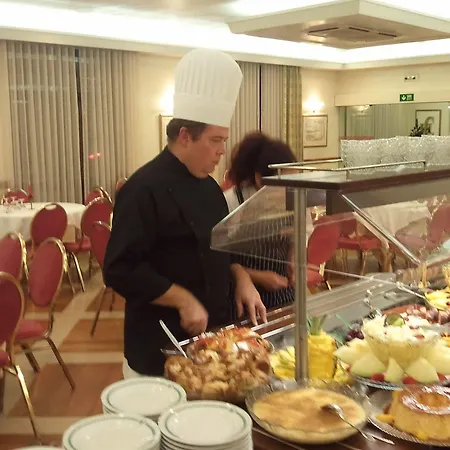 Cinquentenario & Conference Center 4* פאטימה
