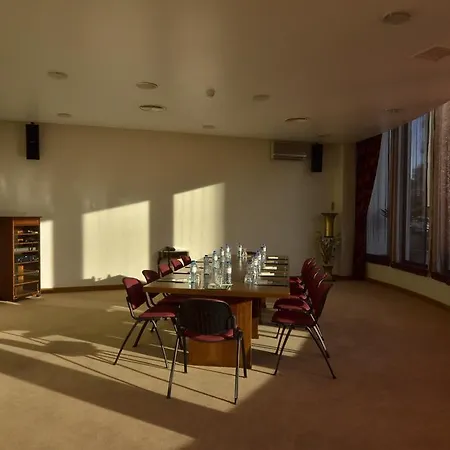 Cinquentenario & Conference Center 4* פאטימה