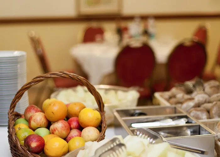 Cinquentenario&conference Center Hotel 4*